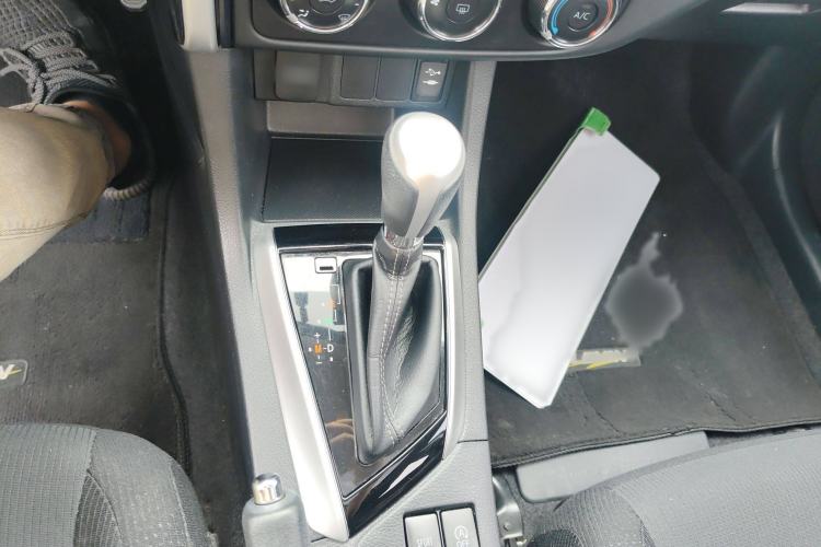 Used Toyota Levin 2017 Revised 185T CVT Elite Edition China V Standard Gear Lever