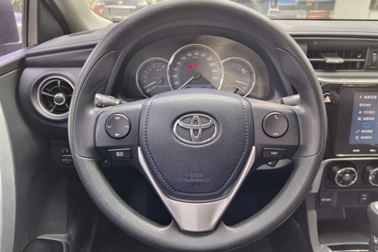 Used Toyota Levin 2017 Revised 185T CVT Elite Edition China V Standard Interior 3