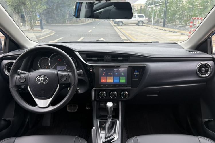 Used Toyota Levin 2017 Revised 185T CVT Elite Edition China V Standard Interior 4