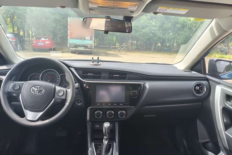 Used Toyota Levin 2017 Revised 185T CVT Elite Edition China V Standard Interior 4