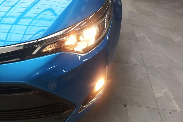 Used Toyota Levin 2017 Revised Version 185T CVT Elite Edition China VI Standard Left Front Headlight