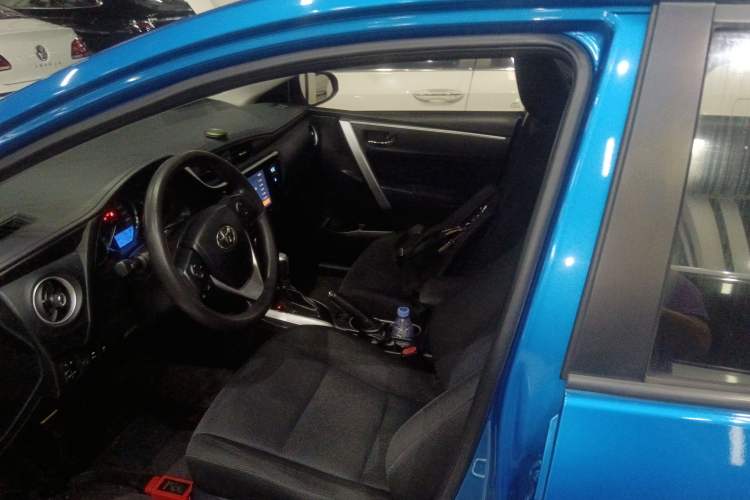 Used Toyota Levin 2017 Revised 185T CVT Elite Edition China V Standard Left Front Seat