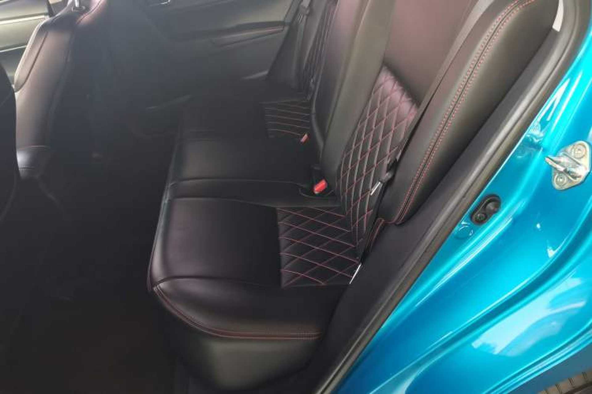 Used Toyota Levin 2017 Revised Version 185T CVT Elite Edition China VI Standard Left Rear Seat