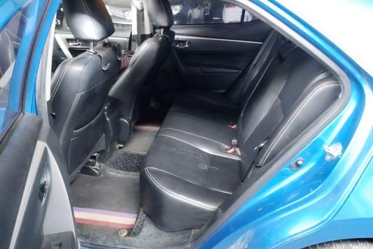 Used Toyota Levin 2017 Revised Version 185T CVT Elite Edition China VI Standard Left Rear Seat