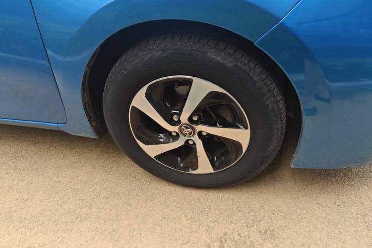 Used Toyota Levin 2017 Revised 185T CVT Elite Edition China V Standard Right Front Wheel Hub