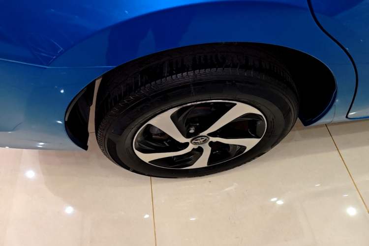 Used Toyota Levin 2017 Revised 185T CVT Elite Edition China V Standard Right Rear Wheel Hub