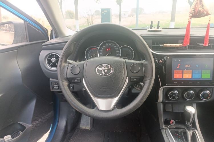 Used Toyota Levin 2017 Revised 185T CVT Elite Edition China V Standard Steering Wheel