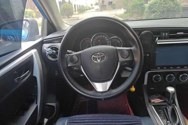 Used Toyota Levin 2017 Revised 185T CVT Elite Edition China V Standard Steering Wheel