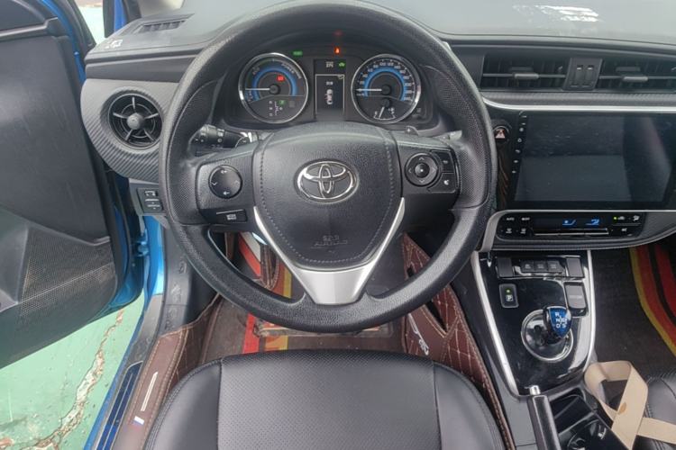 Used Toyota Levin 2017 Revised Dual-Engine 1.8H GS E-CVT Elite Sunroof Version China V Standard Steering Wheel