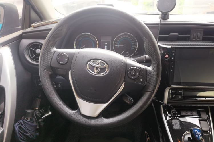 Used Toyota Levin 2017 Revised Dual-Engine 1.8H GS E-CVT Elite Sunroof Version China V Standard Steering Wheel