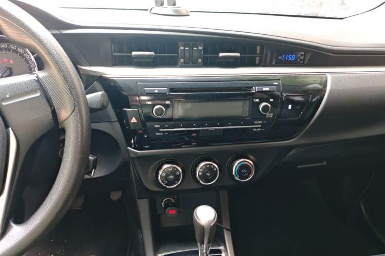 Used Toyota Levin 2017 1.2T G CVT Elite Edition Audio And AC Panel
