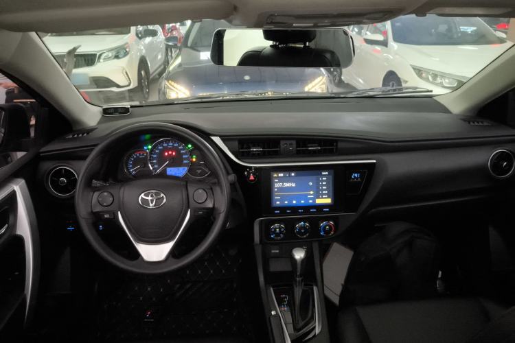 Used Toyota Levin 2017 Revised 185T CVT Elite Edition China V Standard Center Console
