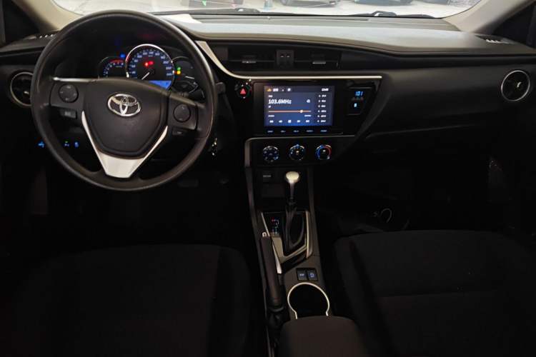 Used Toyota Levin 2017 Revised 185T CVT Elite Edition China V Standard Center Console