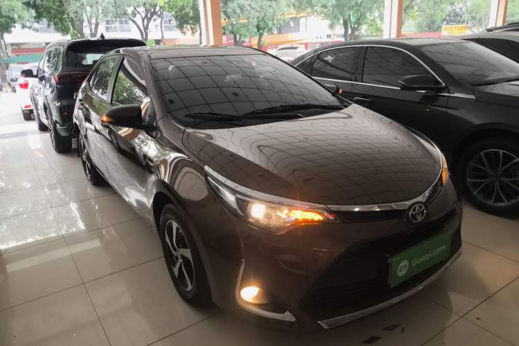 Used Toyota Levin 2017 Revised 185T CVT Elite Edition China V Standard Front Right 45 Deg