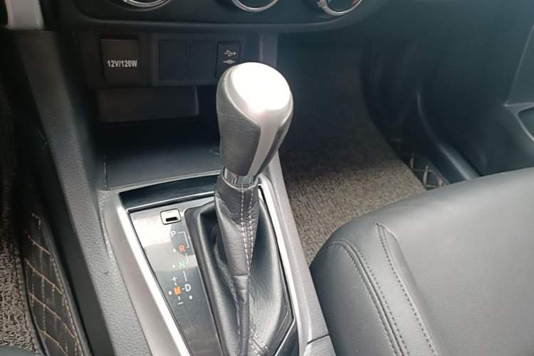 Used Toyota Levin 2017 Revised 185T CVT Elite Edition China V Standard Gear Lever