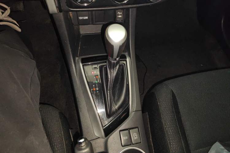 Used Toyota Levin 2017 Revised 185T CVT Elite Edition China V Standard Gear Lever