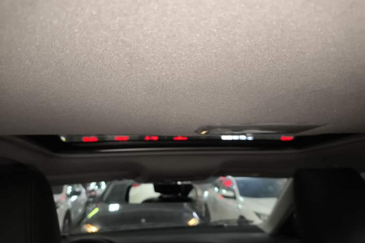 Used Toyota Levin 2017 Revised 185T CVT Elite Edition China V Standard Headliner