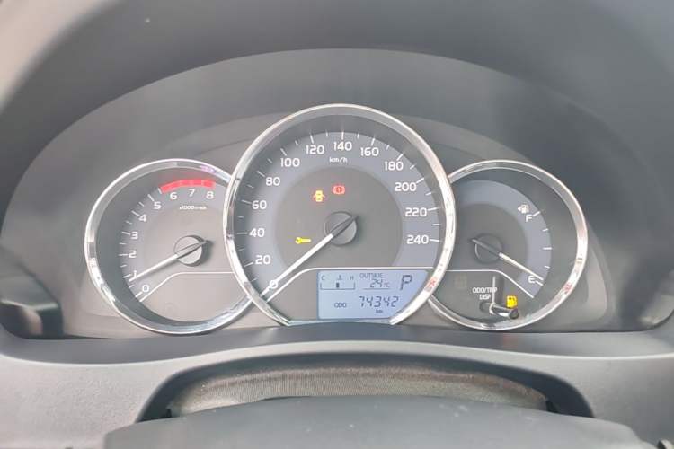 Used Toyota Levin 2017 Revised 185T CVT Elite Edition China V Standard Instrument Cluster