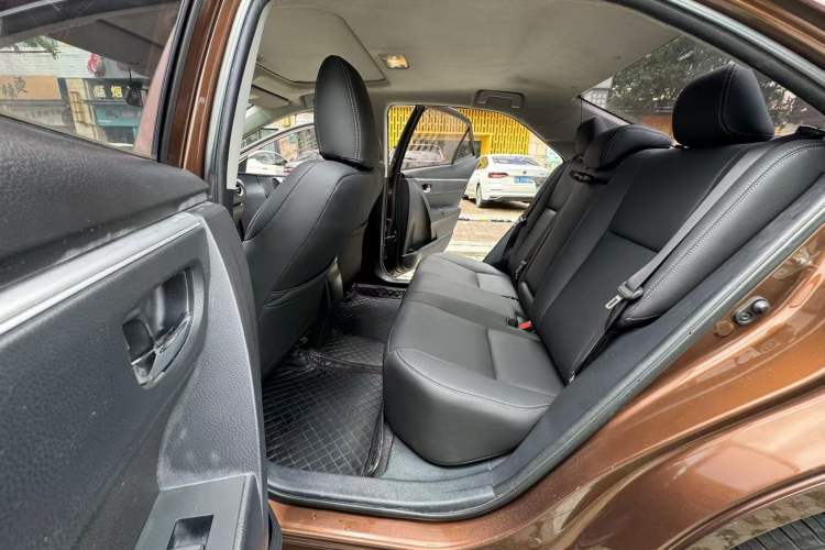 Used Toyota Levin 2017 Revised 185T CVT Elite Edition China V Standard Interior 2