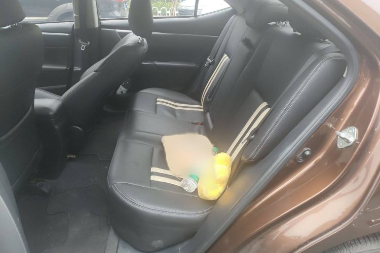 Used Toyota Levin 2017 Revised 185T CVT Elite Edition China V Standard Interior 4
