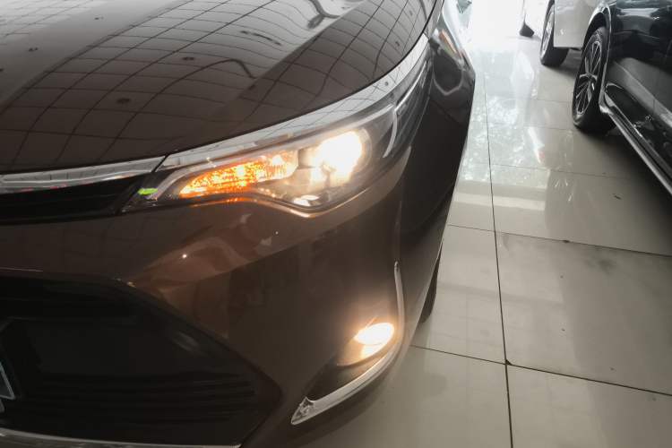 Used Toyota Levin 2017 Revised 185T CVT Elite Edition China V Standard Left Front Headlight