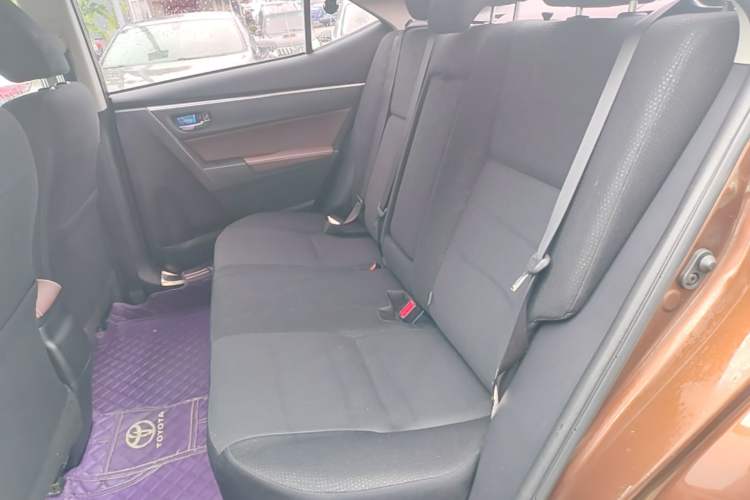 Used Toyota Levin 2017 Revised 185T CVT Elite Edition China V Standard Left Rear Seat