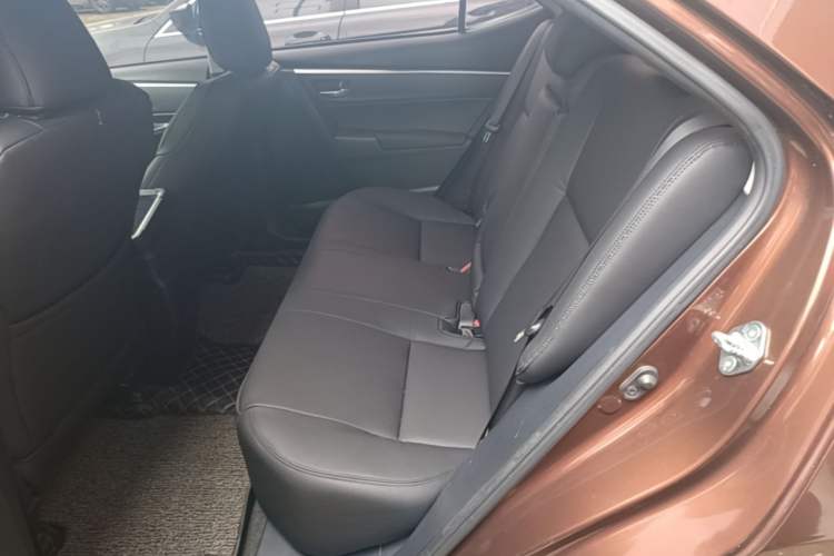 Used Toyota Levin 2017 Revised 185T CVT Elite Edition China V Standard Left Rear Seat