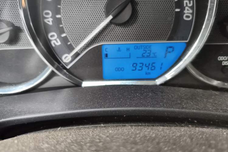 Used Toyota Levin 2017 1.2T G CVT Elite Edition Odometer Close Up