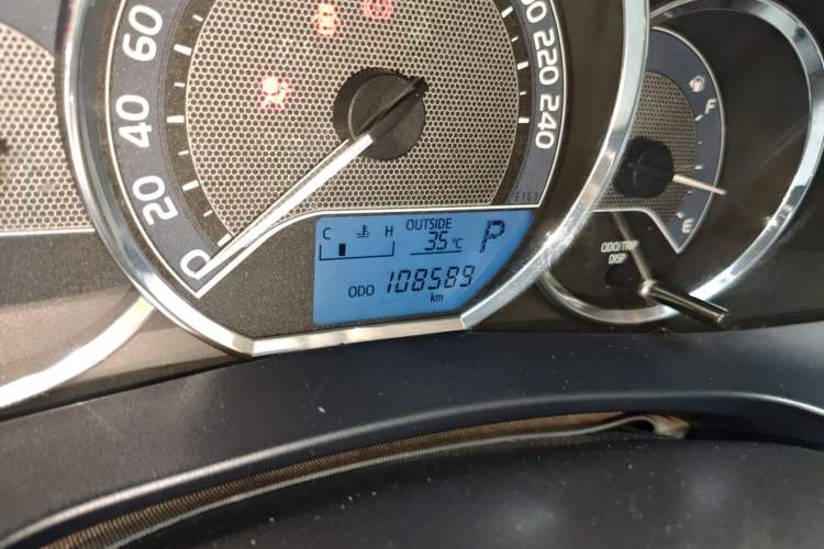 Used Toyota Levin 2017 1.2T G CVT Elite Edition Odometer Close Up