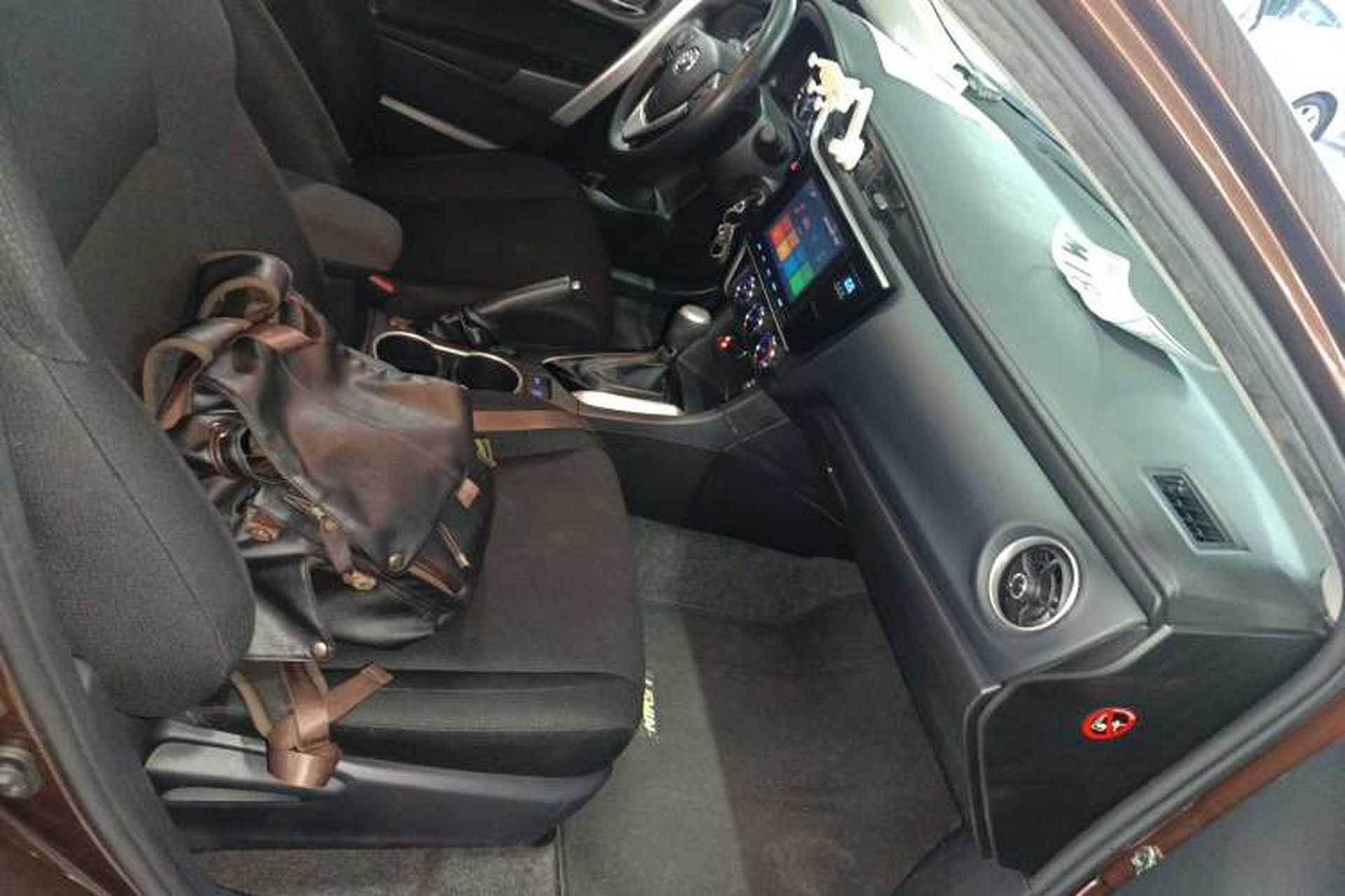 Used Toyota Levin 2017 Revised 185T CVT Elite Edition China V Standard Right Front Seat