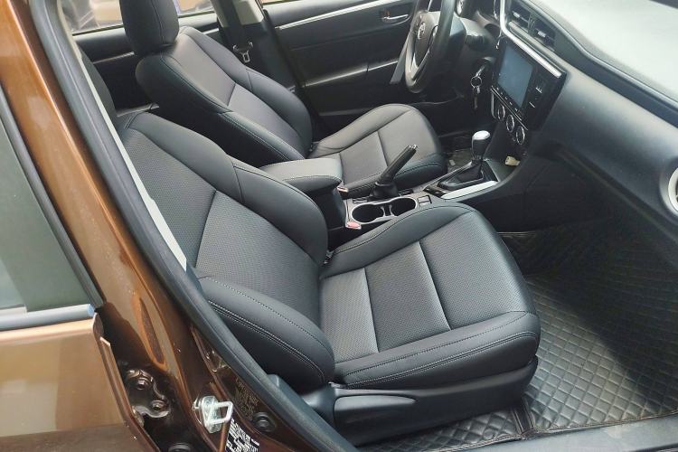 Used Toyota Levin 2017 Revised 185T CVT Elite Edition China V Standard Right Front Seat