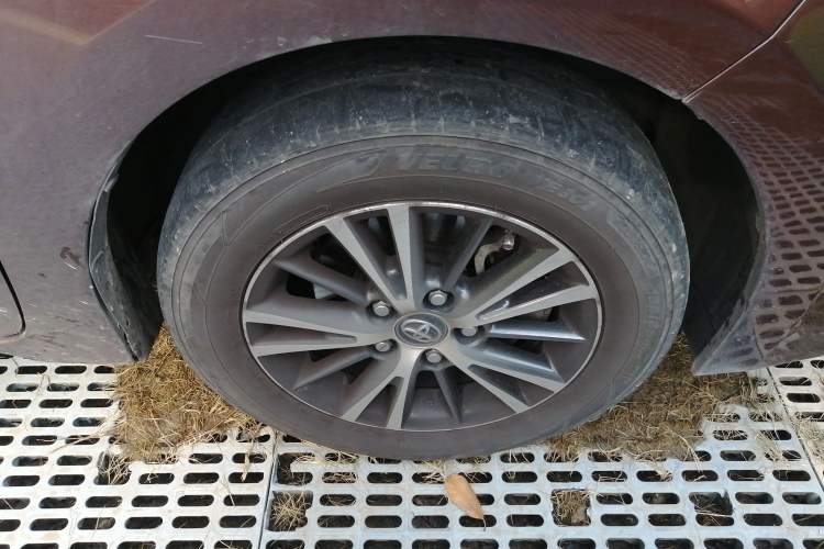 Used Toyota Levin 2017 1.2T G CVT Elite Edition Right Front Wheel Hub