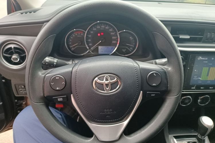 Used Toyota Levin 2017 Revised 185T CVT Elite Edition China V Standard Steering Wheel