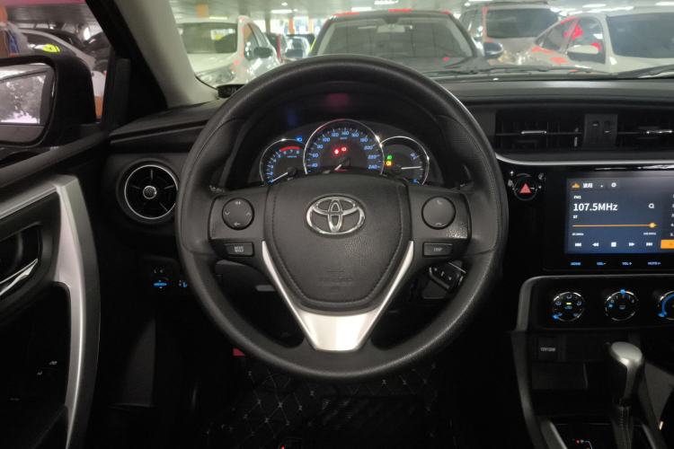 Used Toyota Levin 2017 Revised 185T CVT Elite Edition China V Standard Steering Wheel