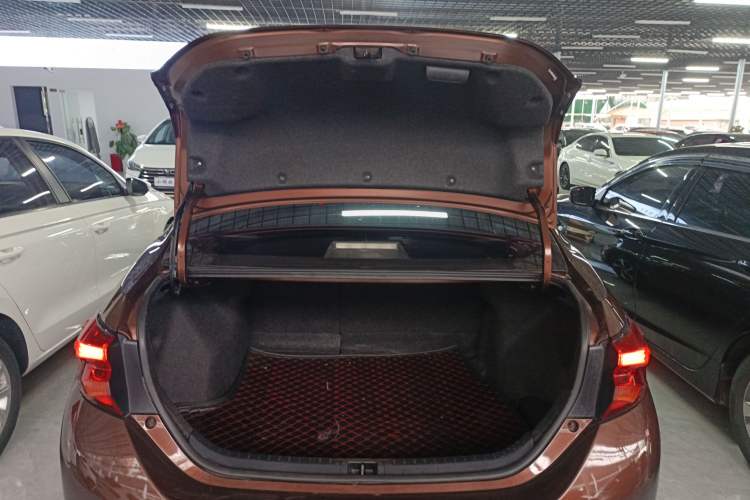 Used Toyota Levin 2017 Revised 185T CVT Elite Edition China V Standard Trunk