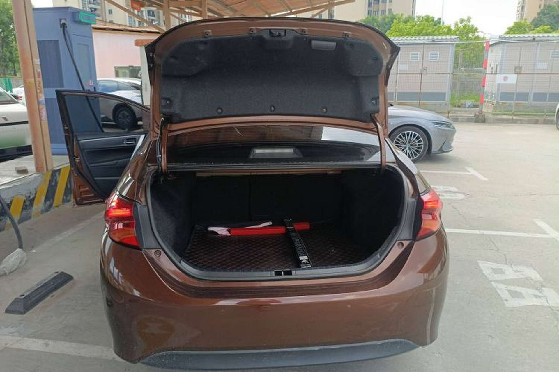 Used Toyota Levin 2017 Revised 185T CVT Elite Edition China V Standard Trunk