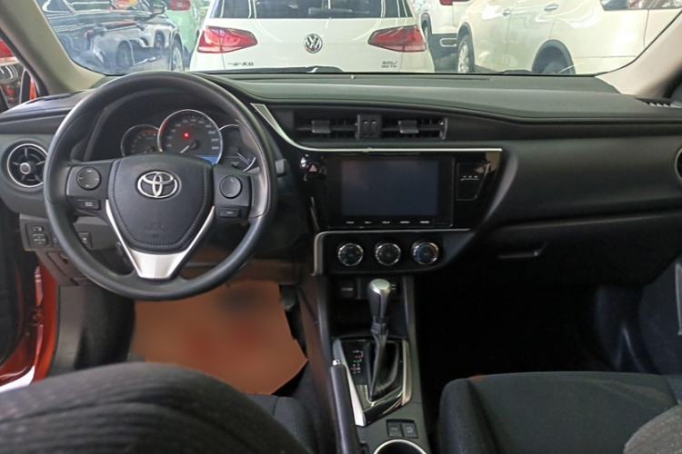 Used Toyota Levin 2017 Revised 185T CVT Leading Edition China V Standard Interior 1