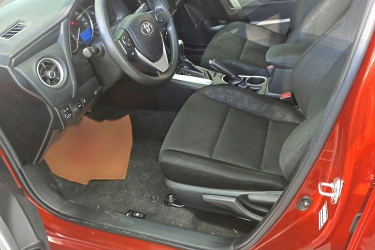 Used Toyota Levin 2017 Revised 185T CVT Leading Edition China V Standard Interior 4