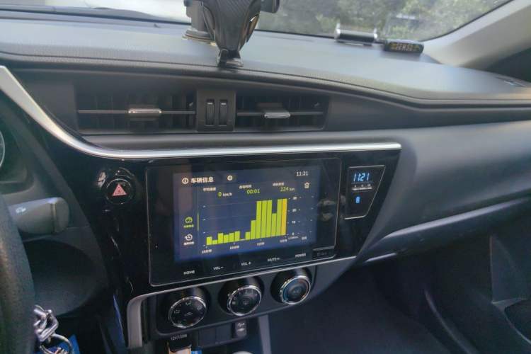Used Toyota Levin 2017 Revised 185T CVT Elite Edition China V Standard Audio And AC Panel