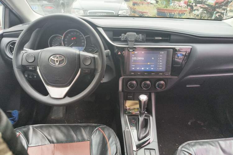 Used Toyota Levin 2017 Revised 185T CVT Elite Edition China V Standard Center Console