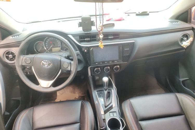 Used Toyota Levin 2017 Revised 185T CVT Elite Edition China V Standard Center Console
