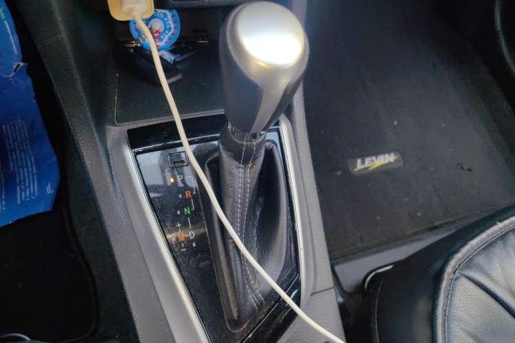 Used Toyota Levin 2017 Revised 185T CVT Elite Edition China V Standard Gear Lever