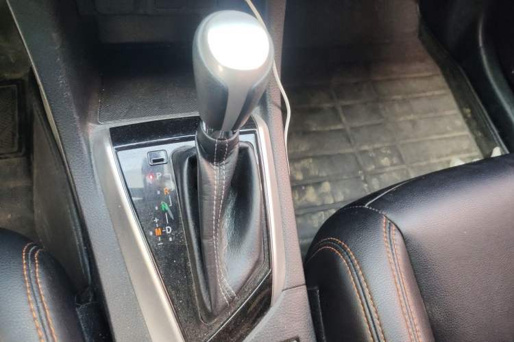 Used Toyota Levin 2017 Revised 185T CVT Elite Edition China V Standard Gear Lever