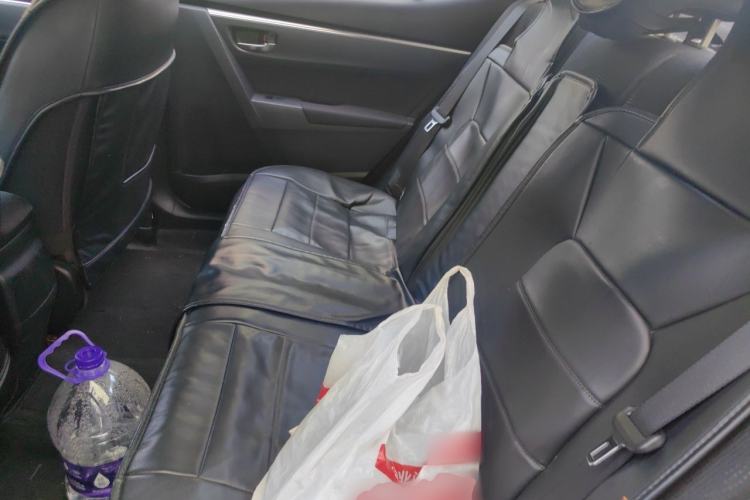 Used Toyota Levin 2017 Revised 185T CVT Elite Edition China V Standard Left Rear Seat