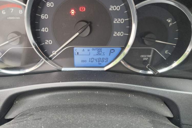 Used Toyota Levin 2017 Revised 185T CVT Elite Edition China V Standard Odometer Close Up