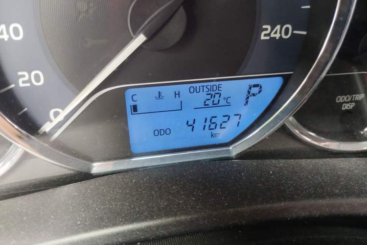 Used Toyota Levin 2017 Revised 185T CVT Elite Edition China V Standard Odometer Close Up