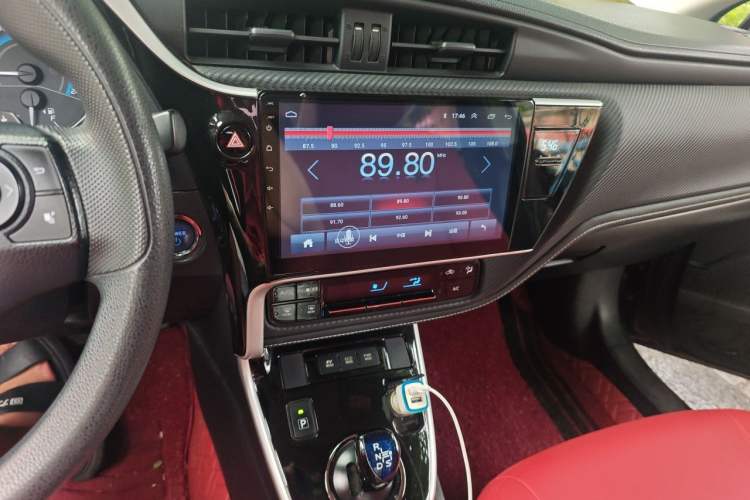Used Toyota Levin 2017 Revised Dual-Engine 1.8H GS E-CVT Elite Sunroof Version China V Standard Audio And AC Panel