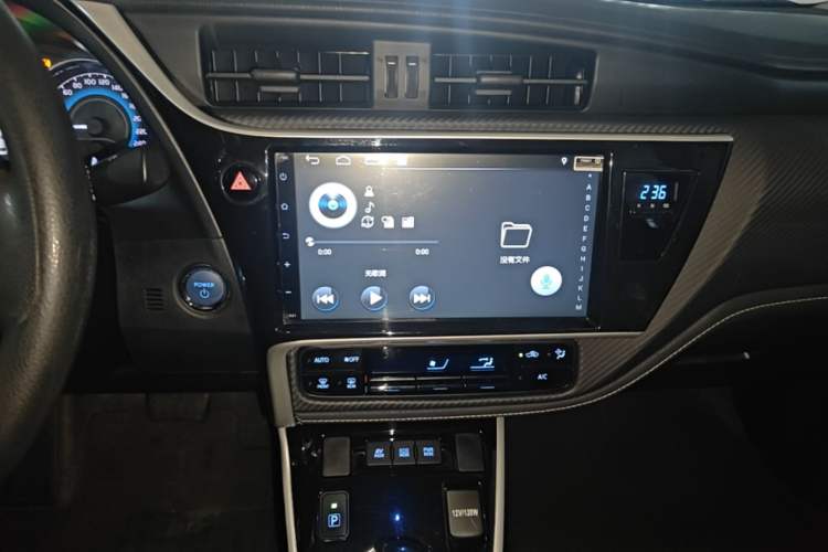 Used Toyota Levin 2017 Revised Dual-Engine 1.8H GS E-CVT Elite Sunroof Version China VI Standard Audio And AC Panel