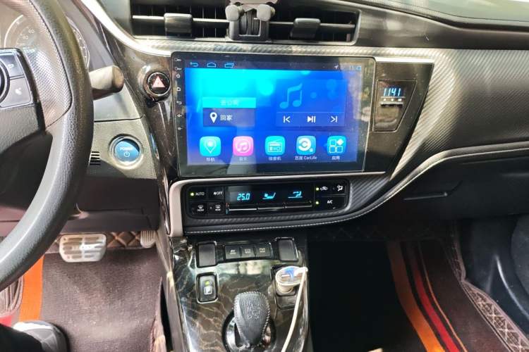 Used Toyota Levin 2017 Revised Dual-Engine 1.8H GS E-CVT Elite Sunroof Version China V Standard Audio And AC Panel