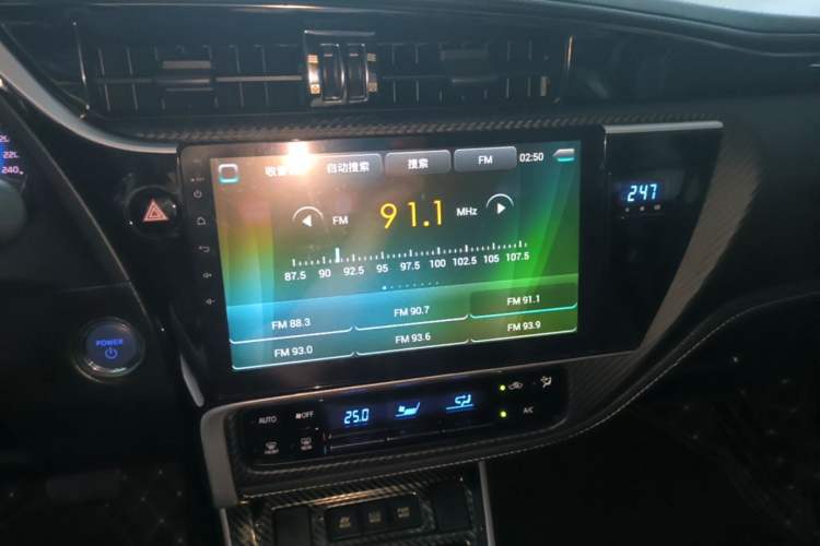 Used Toyota Levin 2017 Revised Dual-Engine 1.8H GS E-CVT Elite Sunroof Version China V Standard Audio And AC Panel